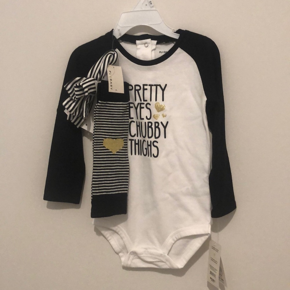 “Pretty Eyes, Chubby Thighs!” Set!